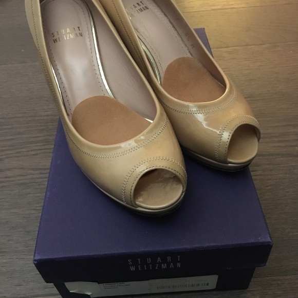 A bundle of designer shoes! - Picture 6 of 7